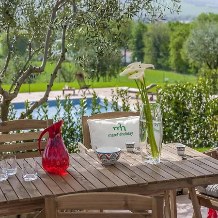 Inviting In With Swimming Pool * San Costanzo